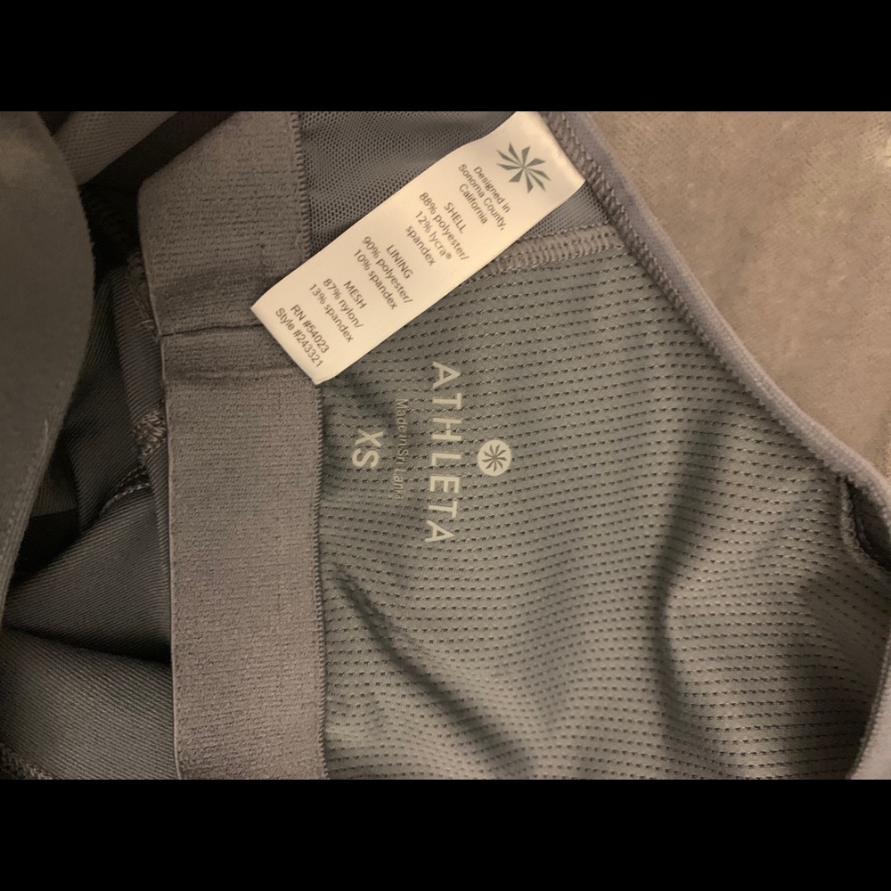 Athleta athletic top with built in bra XS.